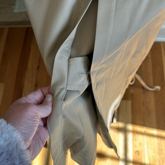 Burberry, vintage long trenchcoat with wool plaid button in liner. - Picture 6 of 10